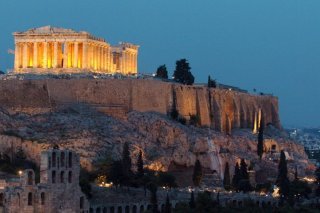 Visiter l'Acropole d'Athènes en privé et en dehors des foules est désormais possible. Mais il faudra débourser 5000 euros. (archives) KEYSTONE/EPA/KAY NIETFELD